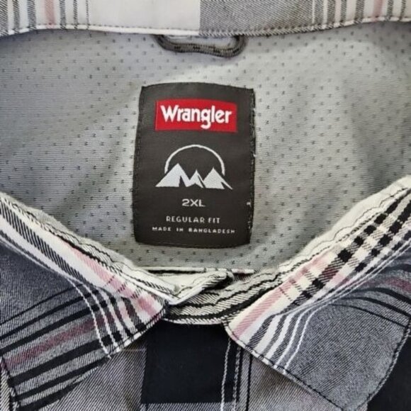 Wrangler Performance Shirt Men's Size 2XL Black Plaid Short Sleeve EUC Gorpcore - Picture 5 of 12